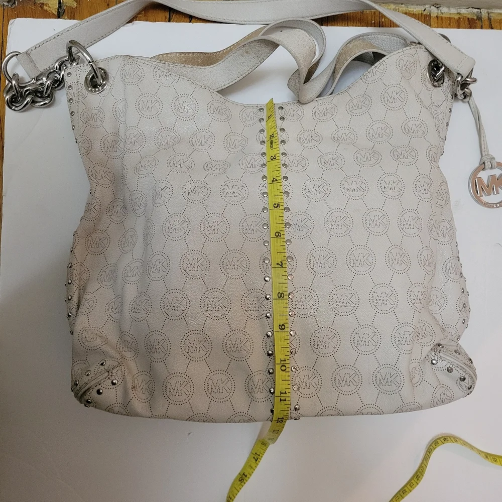 Michael Kors Astor Large Studded‎ Hobo Bag EUC Quiet Luxury Minimalist